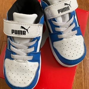 Puma toddler sneakers size 8